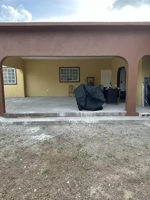 Eagles Nest Villa Studio Ac Tv Wifi Fan Luxury Modern Albion Jamaica