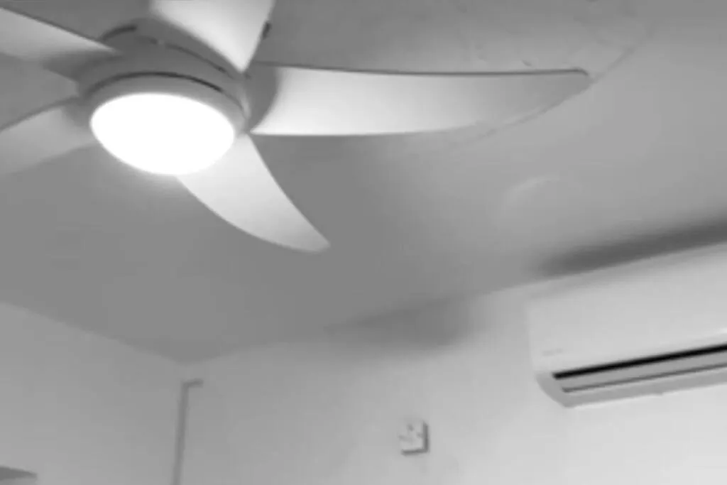 Eagles Nest Villa Studio Ac Tv Wifi Fan Luxury Modern Albion