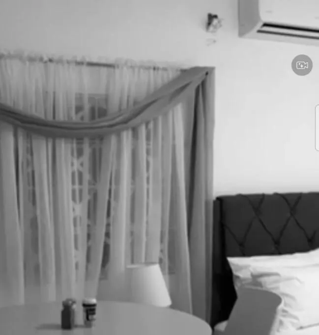 Eagles Nest Villa Studio Ac Tv Wifi Fan Luxury Modern Albion