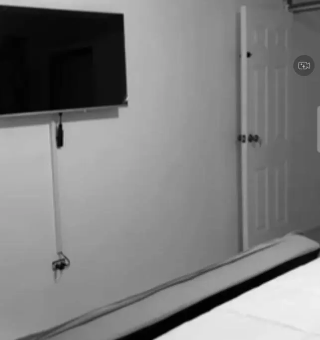 Eagles Nest Villa Studio Ac Tv Wifi Fan Luxury Modern Albion